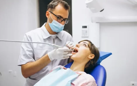 Root Canal Treatment for Front Teeth vs. Molars